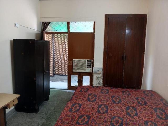 1 RK Independent Builder Floor in Sector 39 for rent Noida. The reference number is 20356111