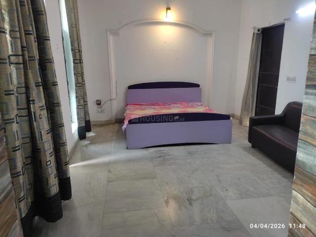 1 RK Independent Builder Floor in Sector 31 for rent Noida. The reference number is 19912830