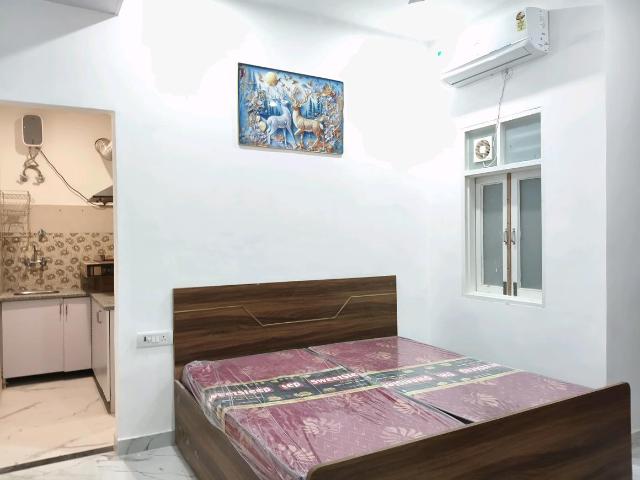 1 RK Independent Builder Floor in Sector 46 for rent Gurgaon. The reference number is 18532797