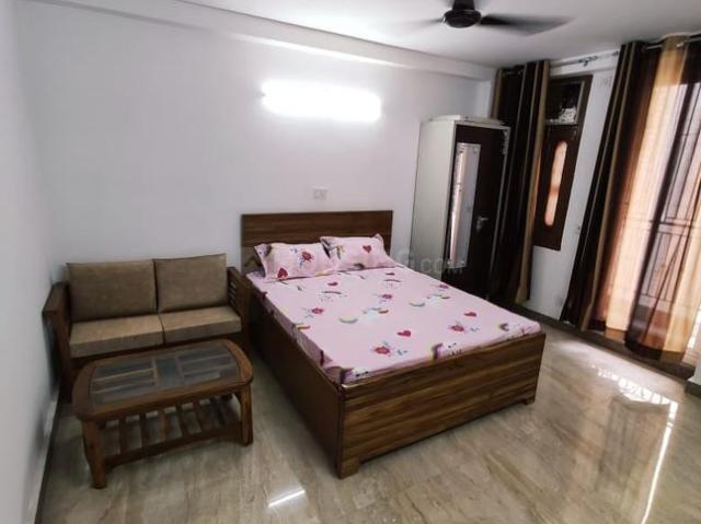 1 RK Independent Builder Floor in Sector 40 for rent Gurgaon. The reference number is 18994726