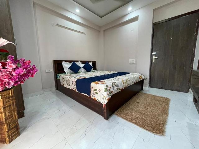 1 RK Independent Builder Floor in Sector 42 for rent Gurgaon. The reference number is 20400794