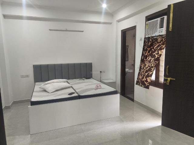 1 RK Independent Builder Floor in Sector 42 for rent Gurgaon. The reference number is 20427479
