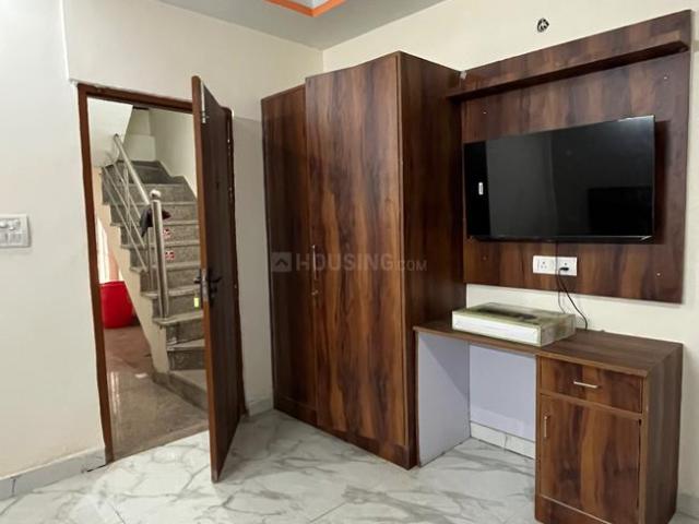 1 RK Independent Builder Floor in Sector 43 for rent Gurgaon. The reference number is 19120960