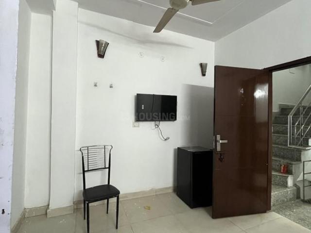 1 RK Independent Builder Floor in Sector 43 for rent Gurgaon. The reference number is 19121064