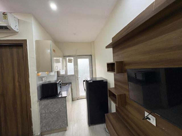 1 RK Independent Builder Floor in Sector 43 for rent Gurgaon. The reference number is 20517561