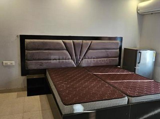 1 RK Independent Builder Floor in Sector 43 for rent Gurgaon. The reference number is 20153860