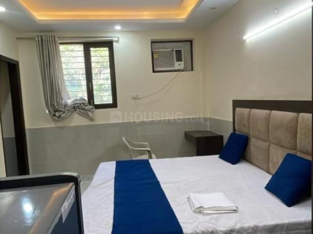 1 RK Independent Builder Floor in Sector 43 for rent Gurgaon. The reference number is 20384740
