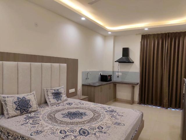 1 RK Independent Builder Floor in Sector 53 for rent Gurgaon. The reference number is 19360100