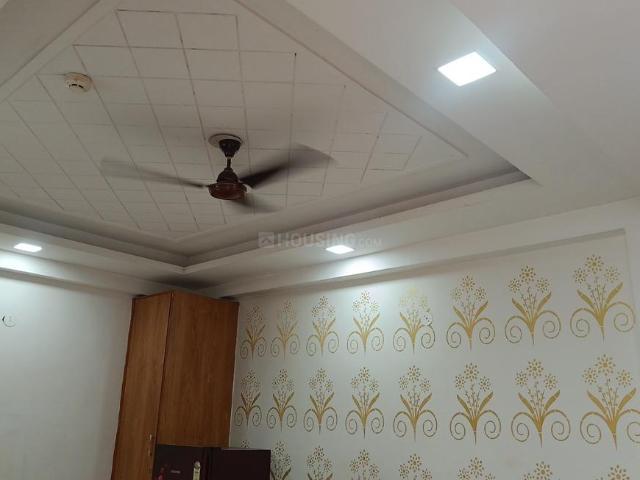 1 RK Independent Builder Floor in Pochanpur Colony for rent New Delhi. The reference number is 20427390
