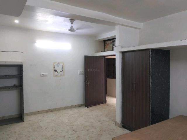 1 RK Independent Builder Floor in Patel Nagar for rent New Delhi. The reference number is 15220882