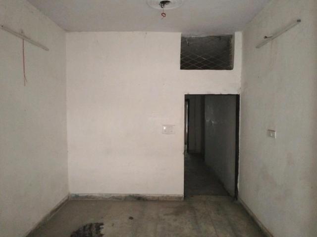 1 RK Independent Builder Floor in Patel Nagar for rent New Delhi. The reference number is 20499752