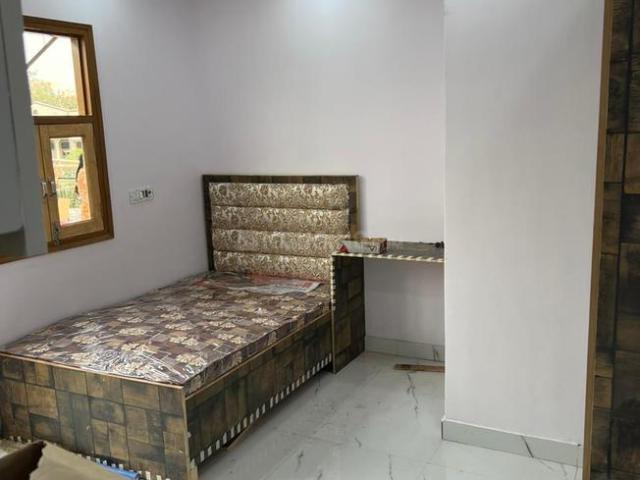 1 RK Independent Builder Floor in Patel Nagar for rent New Delhi. The reference number is 20698049