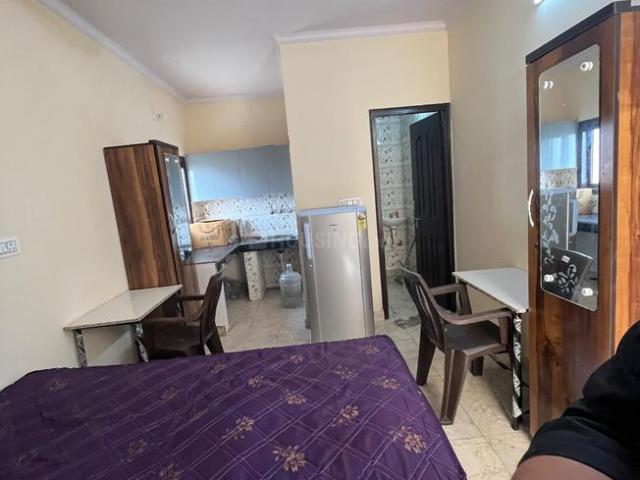 1 RK Independent Builder Floor in Patel Nagar for rent New Delhi. The reference number is 20692629