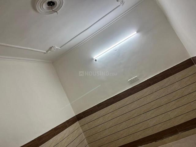 1 RK Independent Builder Floor in Patel Nagar for rent New Delhi. The reference number is 20700822