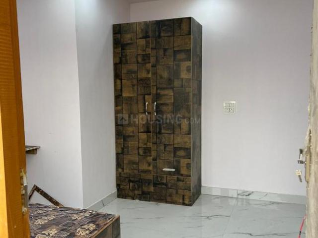 1 RK Independent Builder Floor in Patel Nagar for rent New Delhi. The reference number is 20718191
