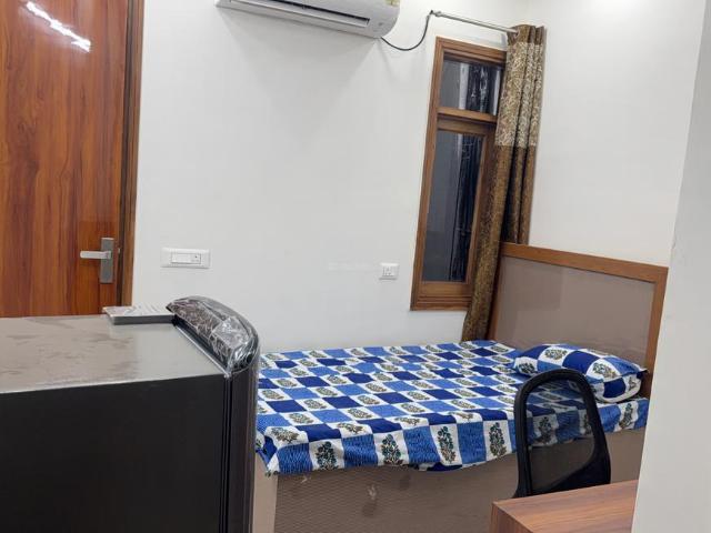 1 RK Independent Builder Floor in Patel Nagar for rent New Delhi. The reference number is 20837238