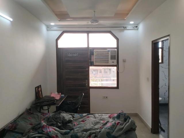 1 RK Independent Builder Floor in Patel Nagar for rent New Delhi. The reference number is 20976554
