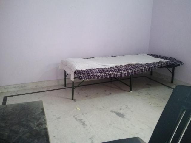 1 RK Independent Builder Floor in Patel Nagar for rent New Delhi. The reference number is 6230912