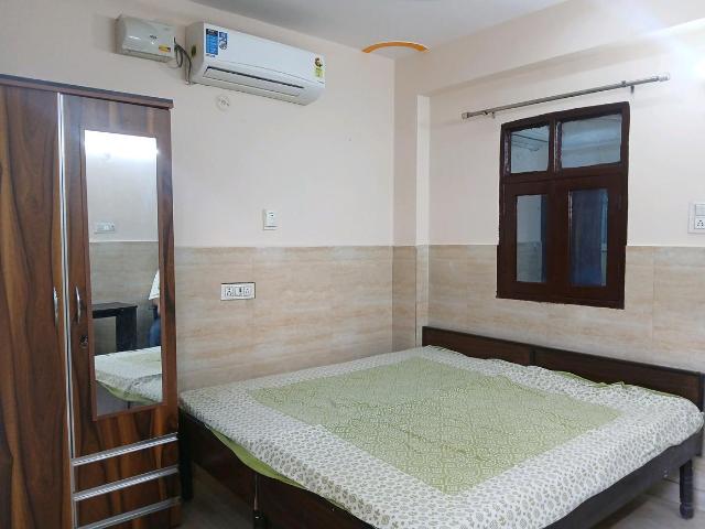1 RK Independent Builder Floor in Palam Farms for rent Gurgaon. The reference number is 18375713