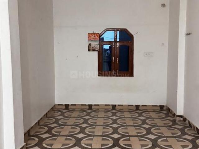1 RK Independent Builder Floor in Pandeypur for rent Varanasi. The reference number is 16628198