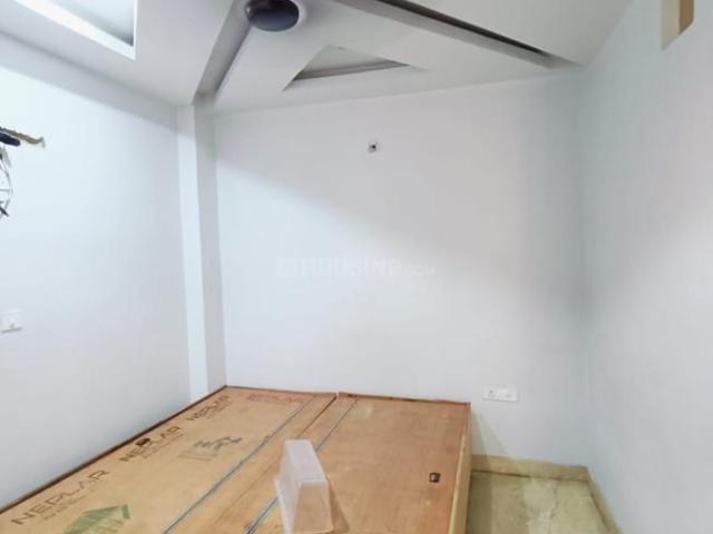 1 RK Independent Builder Floor in Preet Vihar for rent New Delhi. The reference number is 19879136