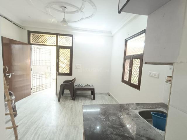 1 RK Independent Builder Floor in Preet Vihar for rent New Delhi. The reference number is 20390477