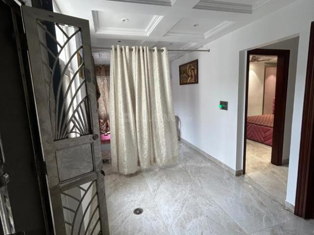 1 RK Independent Builder Floor in Rajouri Garden for rent New Delhi. The reference number is 20617978