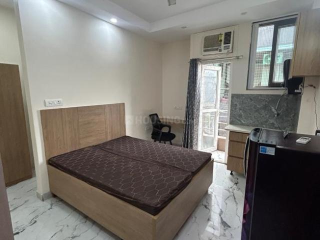 1 RK Independent Builder Floor in Rajouri Garden for rent New Delhi. The reference number is 20624474
