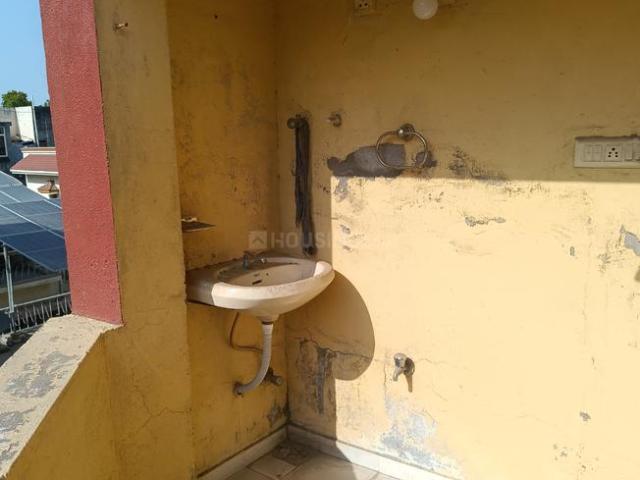 1 RK Independent House in Nava Vadaj for rent Ahmedabad. The reference number is 20306754