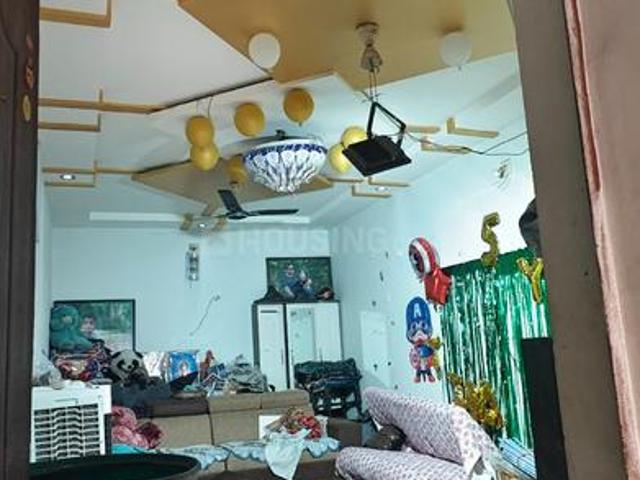 1 RK Independent House in New Ranip for resale Ahmedabad. The reference number is 20166880