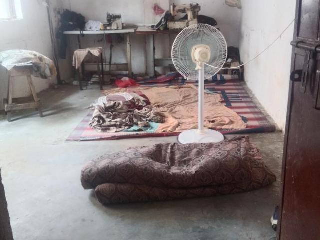 1 RK Independent House in Anand Parbat for resale New Delhi. The reference number is 20702154