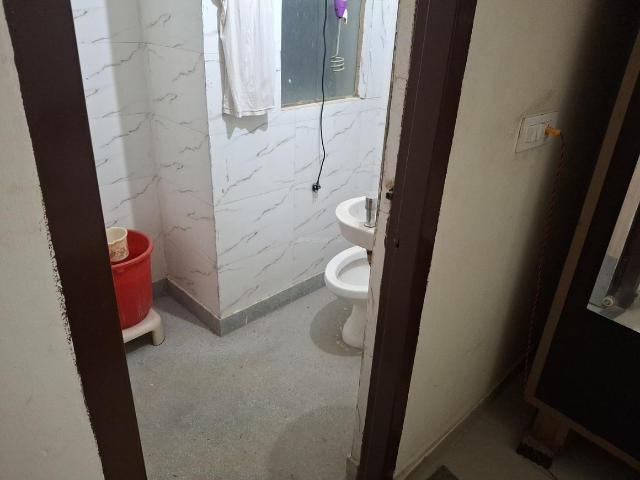 1 RK Independent House in DLF Phase 4 for rent Gurgaon. The reference number is 13653999