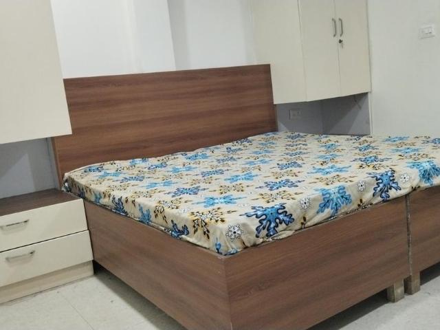 1 RK Independent House in DLF Phase 3 for rent Gurgaon. The reference number is 18617381