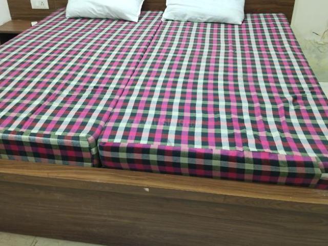 1 RK Independent House in DLF Phase 3 for rent Gurgaon. The reference number is 18314412