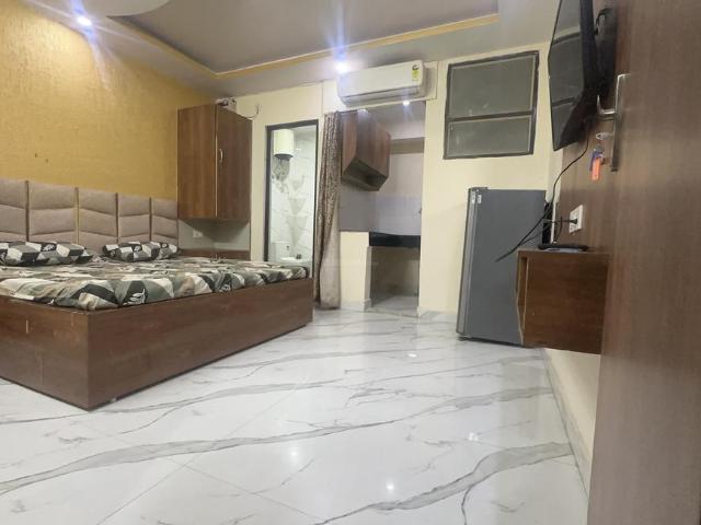 1 RK Independent House in DLF Phase 3 for rent Gurgaon. The reference number is 20523340