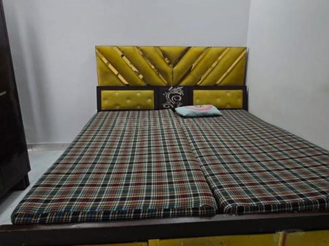 1 RK Independent House in Freedom Fighters Enclave for rent New Delhi. The reference number is 19946100
