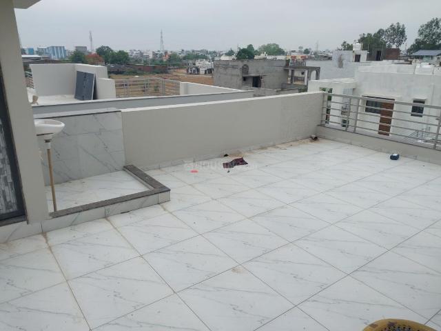 1 RK Independent House in Industrial Area for rent Himatnagar. The reference number is 17832075