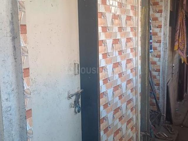 1 RK Independent House in Kurla West for resale Mumbai. The reference number is 20620123