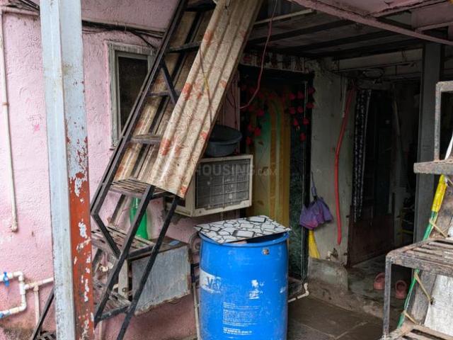 1 RK Independent House in Kurla West for resale Mumbai. The reference number is 20627036