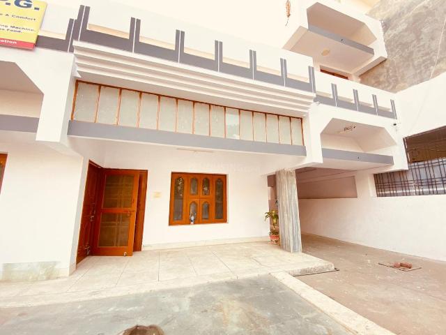 1 RK Independent House in Krishna Nagar for rent Lucknow. The reference number is 13261113