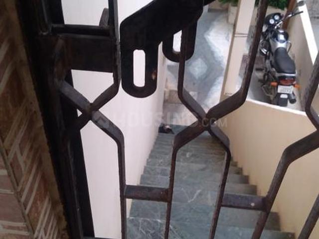 1 RK Independent House in Subhanpura for rent Vadodara. The reference number is 11663239