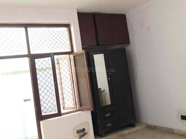 1 RK Independent House in Sector 50 for rent Noida. The reference number is 19896091