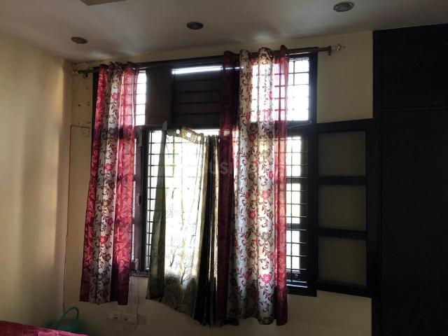 1 RK Independent House in Sector 51 for rent Noida. The reference number is 20035901