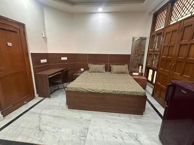 1 RK Independent House in Sector 56 for rent Gurgaon. The reference number is 17918688