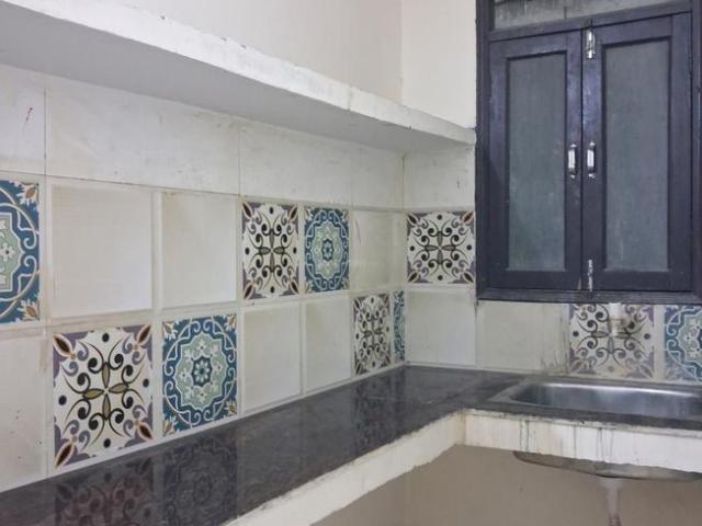 1 RK Independent House in Sector 15 for rent Noida. The reference number is 20492449