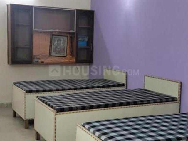 1 RK Independent House in Sector 19 for rent Noida. The reference number is 11651000