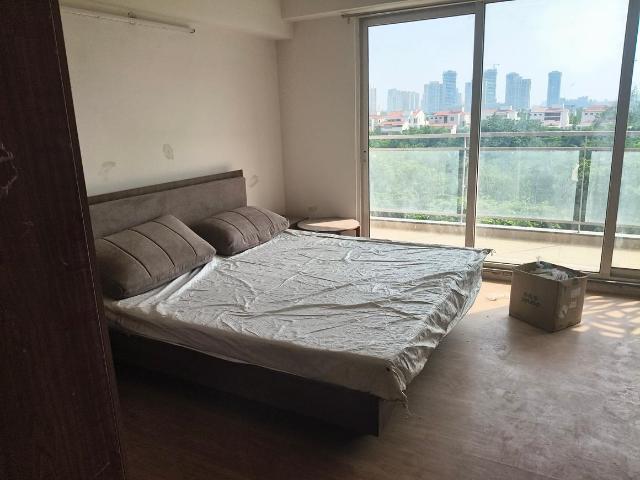 1 RK Studio in Jaypee Greens for resale Greater Noida. The reference number is 20633681