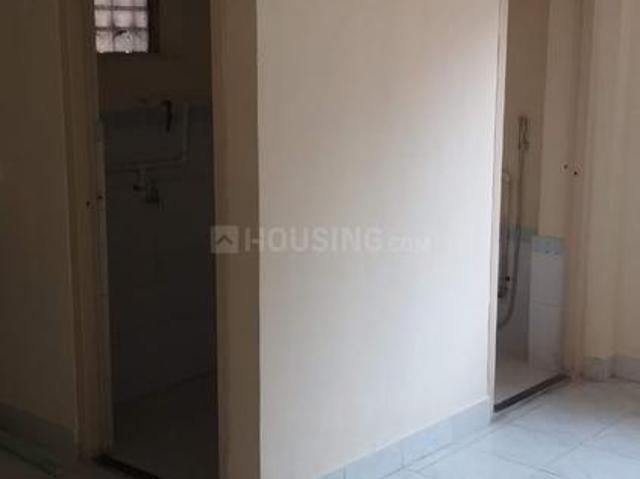 1 RK Studio in Malad West for resale Mumbai. The reference number is 20607432