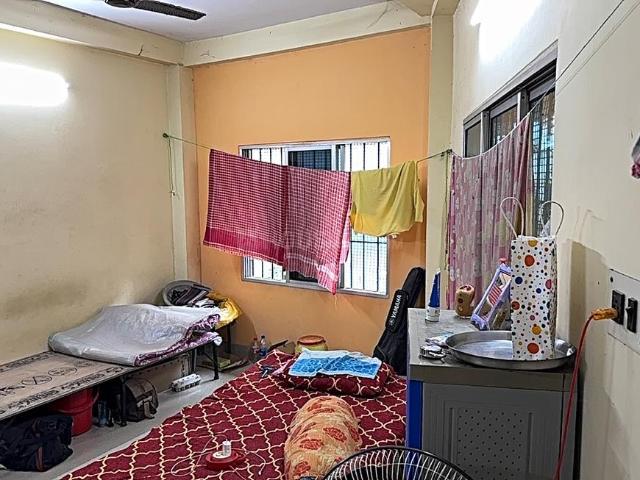 1 RK Studio in Santoshpur for rent Kolkata. The reference number is 19732443