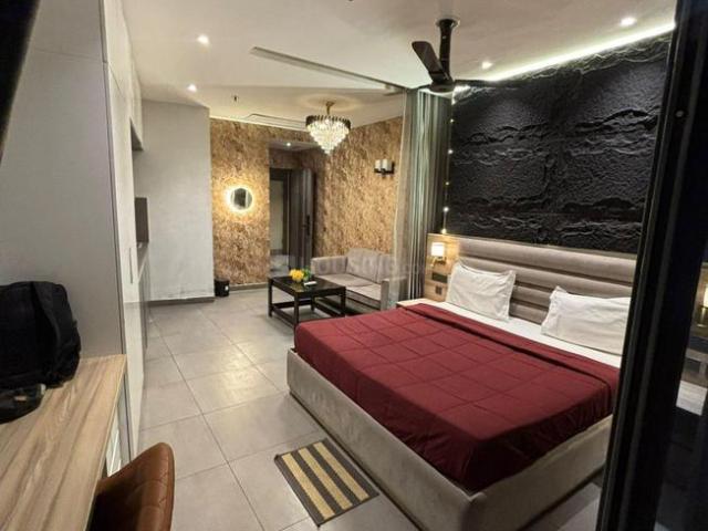 1 RK Studio in Sector 94 for rent Noida. The reference number is 20200369